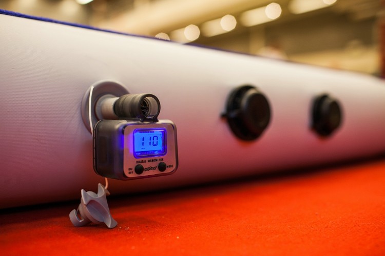 Airgym Airfloor Pro H20 ilmatäytteinen voimistelukanveesi 14 x 14 x 0,2 m AG-1400-1400-20 - Image 2