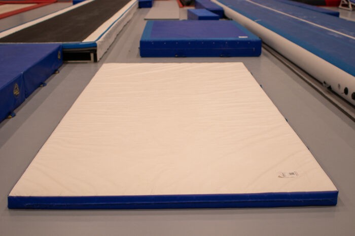 Euro Gymnastic Equipment TeamGym alastuloalueen Crash turvamatto EG-003010
