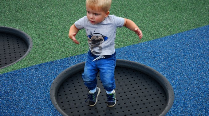 Eurotramp Playground Kids Tramp Loop XL 2 x 2 m with special coated trampoline jumping bed - Image 2