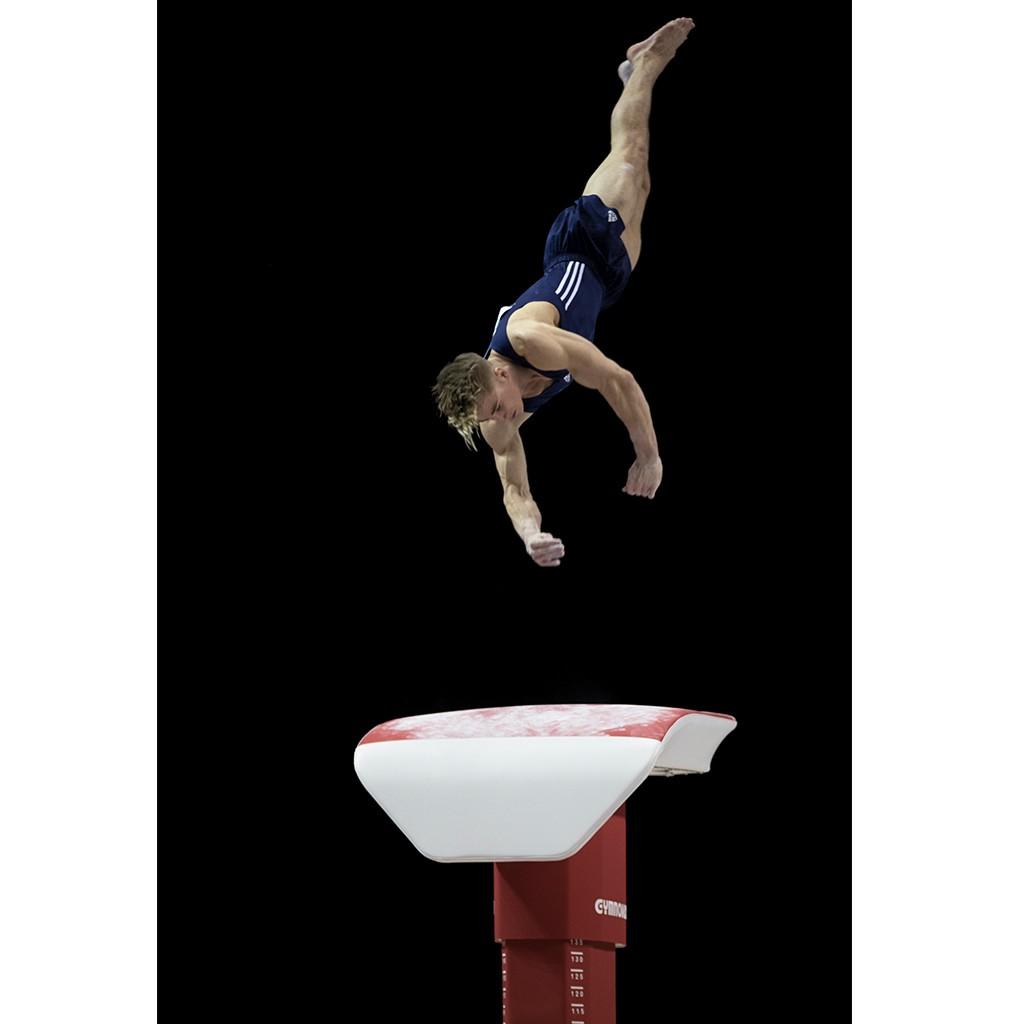 Gymnova FIG Montreal vaulting table with central leg - Image 4