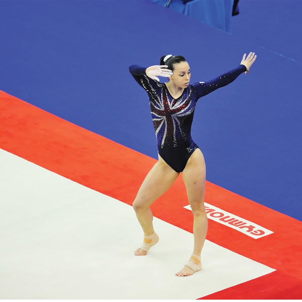 Gymnova permanto / voimistelukanveesi London 14 x 14 m FIG GY-6570