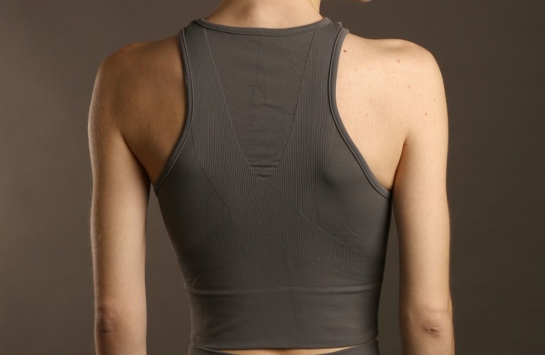 Pridance Saumaton tukeva treenitoppi - Image 3