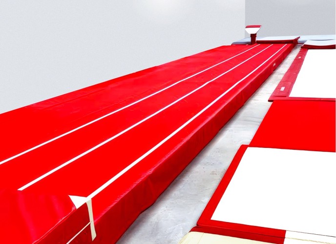 Gymnova Novatrack’Two complete tumbling track, run-up track and landing area GY-6294 FIG